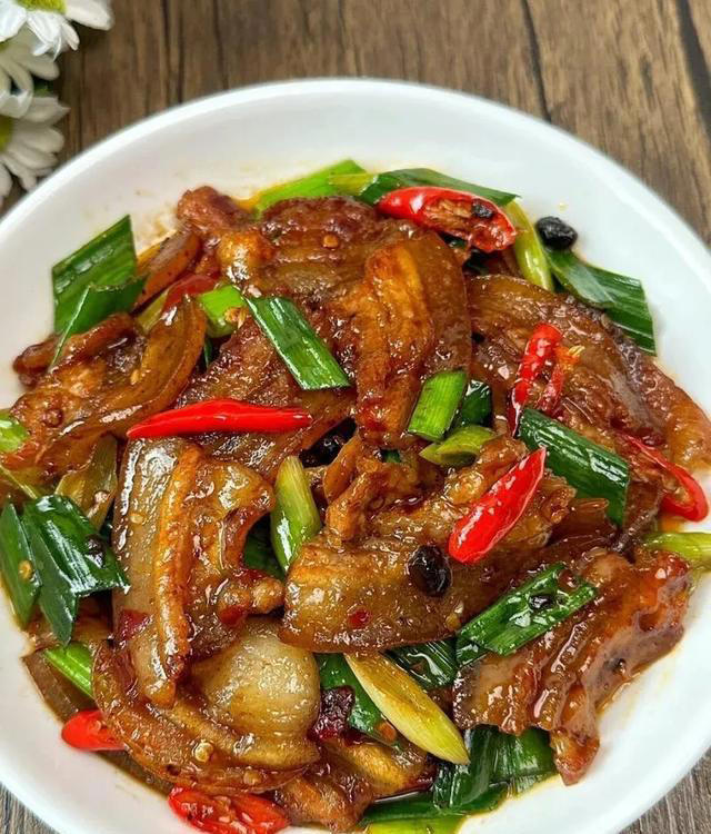 推荐多款鲜美又快手的家常菜，让你不再为每日三餐烦恼