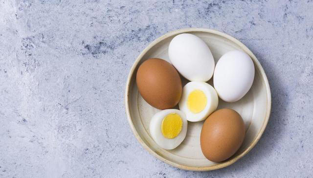 每天早上吃个水煮蛋，是营养佳品还是心血管杀手？请听科学解释
