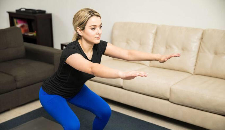 每天做30个深蹲，身体迟早会收获3大好处，但提醒大家：需坚持！