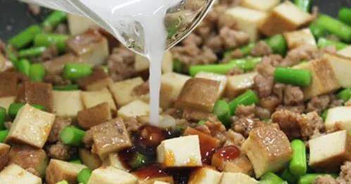 一块豆腐半斤肉，炒出苏东坡的传世美味，你会做吗？