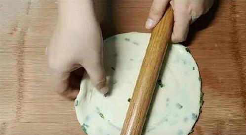 家常葱花饼超简单，3步烙出酥软美味，吃一次就忘不了