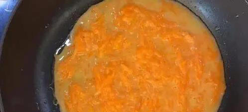 1个鸡蛋1勺面粉，早餐饼煎出金黄香，味道好到停不下来