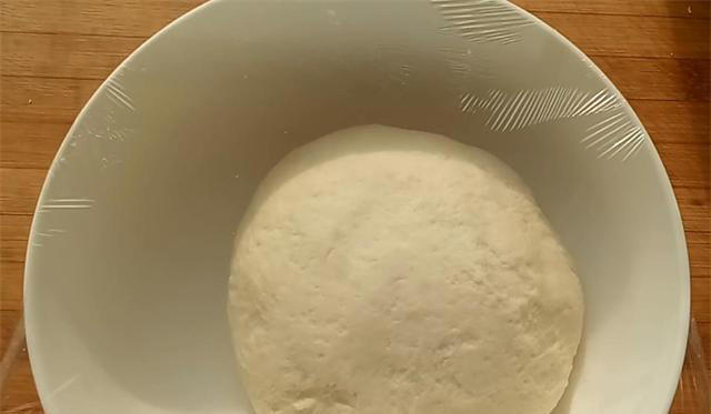 花生和面粉新吃法，一叠一抻，鼓大泡就好，香甜酥脆，做法超简单