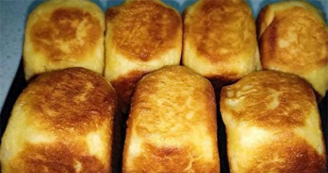 家里剩一个红薯，妈妈加点面粉，不油炸，香甜松软，孩子超爱吃