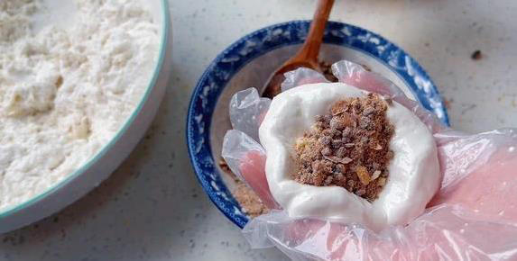 糯米饼外酥里糯香甜爆棚，10分钟学会做法，你还不试试？