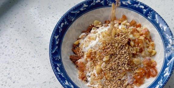 糯米饼外酥里糯香甜爆棚，10分钟学会做法，你还不试试？