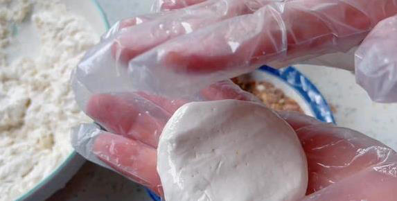 糯米饼外酥里糯香甜爆棚，10分钟学会做法，你还不试试？