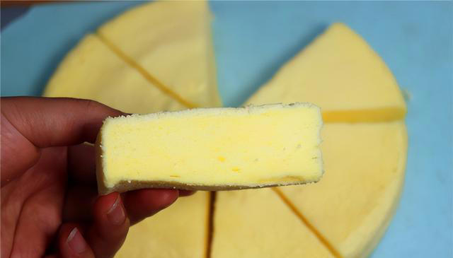 懒人蛋糕做法，不揉也不发面，学会这一招，出锅蓬松又细腻