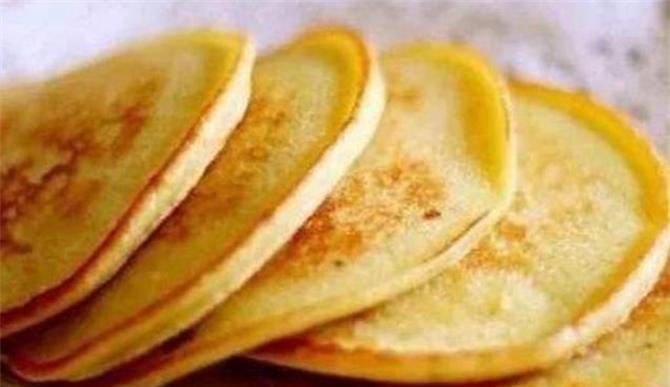 1根香蕉，1把面粉，教你从没吃过的做法，比面包简单，比发糕好吃