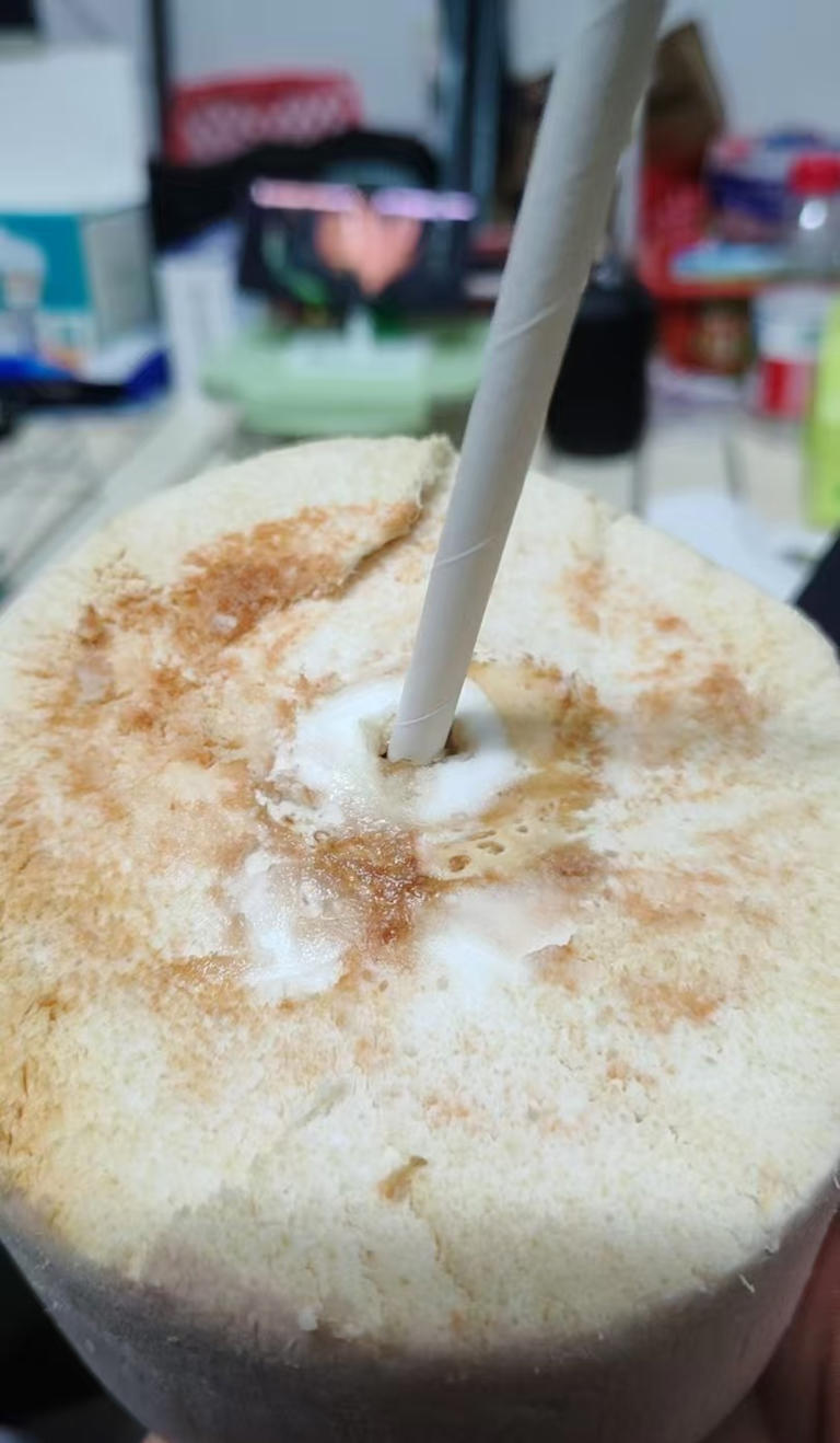 90% 的人都不知道的水果去皮方法！只需找准这些隐藏开关