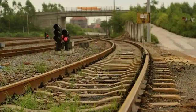 深度科普：怎么确定地球在自转？这几种现象在生活中随处可见！