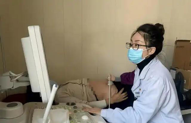 人有没有脂肪肝，看起床就知？脂肪肝的人，起床常有这4个特征