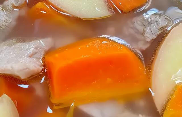 女人气血不足，建议秋天多吃六道菜，增强免疫力，越吃越健康