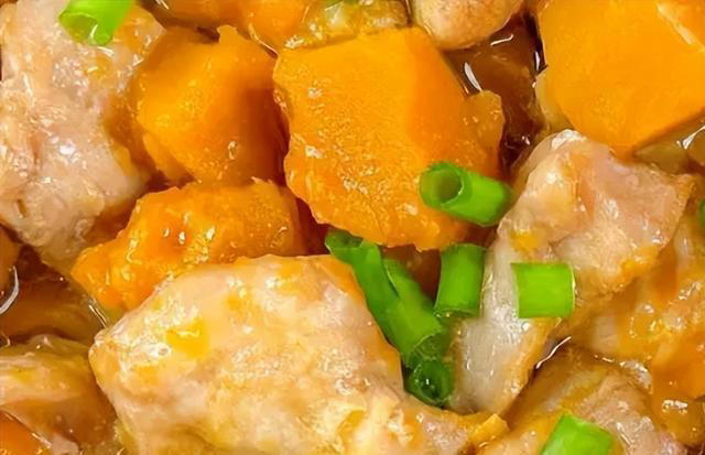 女人气血不足，建议秋天多吃六道菜，增强免疫力，越吃越健康