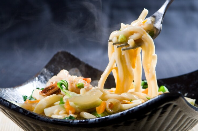 吃面条到底是养胃还是伤胃？协和医生为你解读，涨知识了