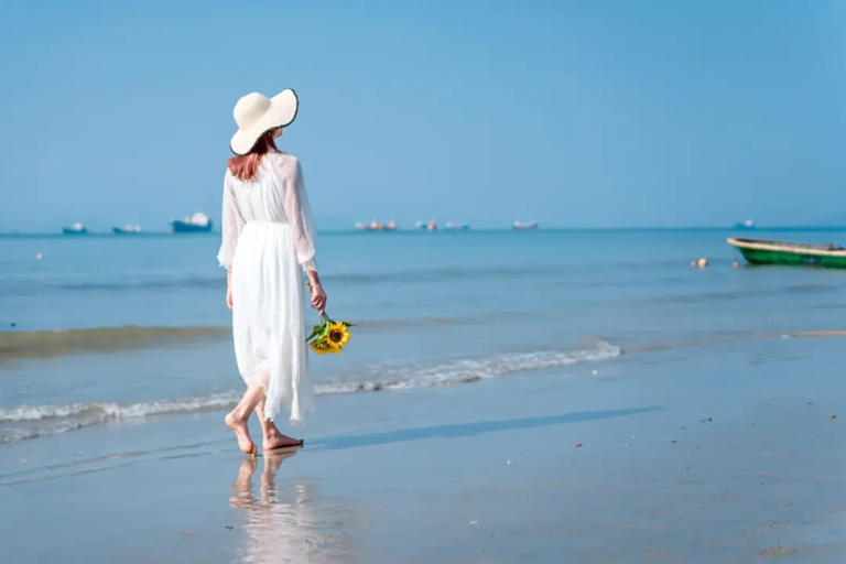 存钱和不存钱的人，中年以后过不一样的人生