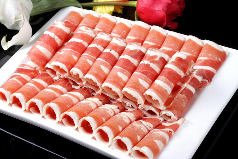 同样是羊肉，山羊和绵羊哪个肉好？两者区别很大，别再盲目购买了