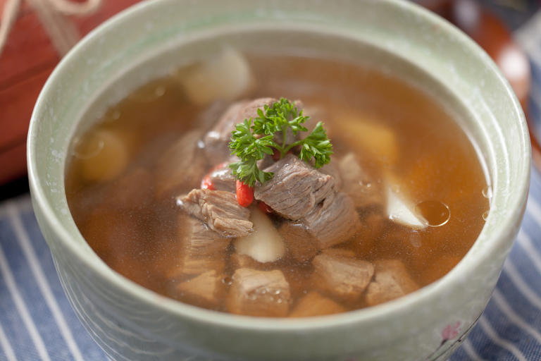 同样是羊肉，山羊和绵羊哪个肉好？两者区别很大，别再盲目购买了