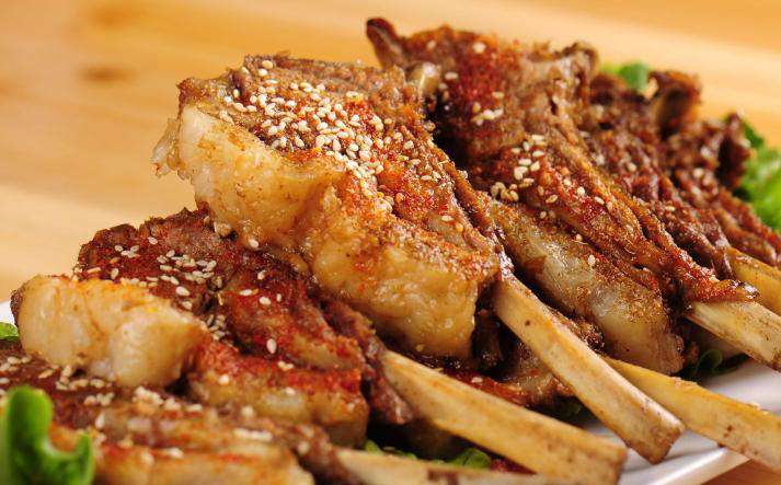 同样是羊肉，山羊和绵羊哪个肉好？两者区别很大，别再盲目购买了