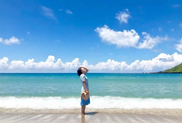 如果你已婚，身边却出现了一个让你念念不忘，朝思暮想的人，那不一定是爱情，而是你自己出了问题，你太孤单或者太累了，需要一个肩膀依靠