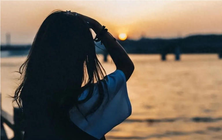 心理学：当你越喜欢一个人的时候，那个人就不喜欢你了