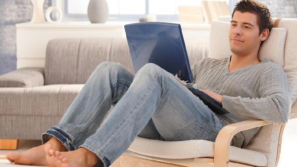 报复一个人最好的方式，不是翻脸，而是利用这4种心理学效应