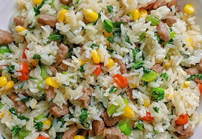 剩饭秒变大餐！6种炒饭做法香翻天，你家常备哪款？