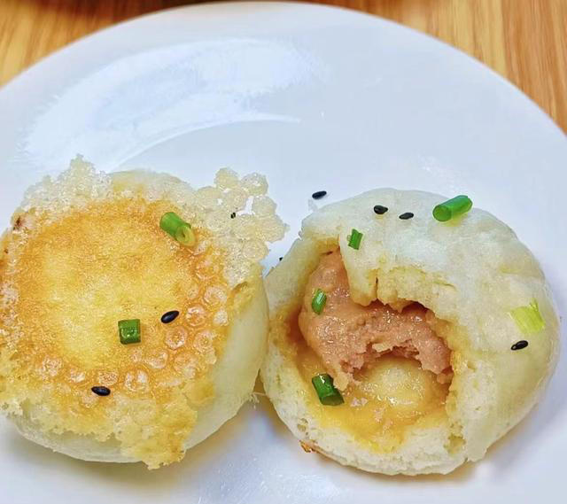 原来水煎包的做法这么简单，掌握好这几点，做出来，赶超包子铺