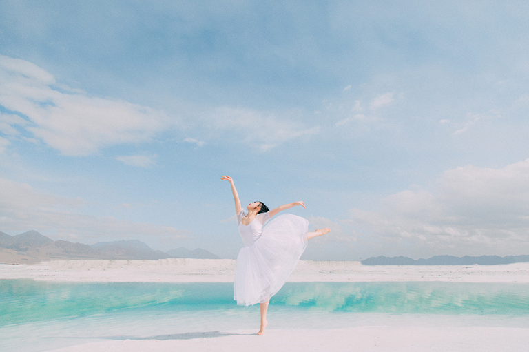 都说，岁月不败真美人，如果一个女人在经过岁月的洗礼和生活的磨砺之后，依旧能保持魅力和自信，这才是真美人该有的福气。 那么像这样有福气的女人，都是什么样的呢？ 其实外貌并非关键，它只是一个女人门面，而真正能让女人处于不败之地的是她们的语言。