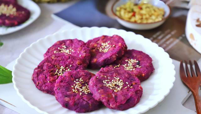 5种自带“花青素”的食物，建议女人要舍得吃，肌肤水嫩显年轻