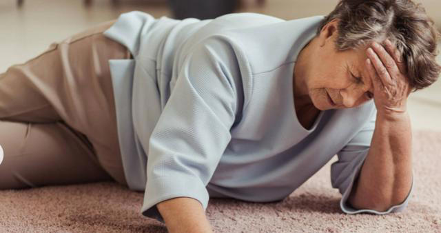 加速脑梗的原因：饮食仅排第6，排第1的，很多老人都经常做