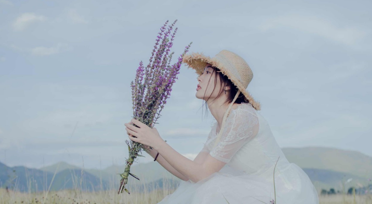 婚姻有两种：一种叫搭伙，一种叫余生