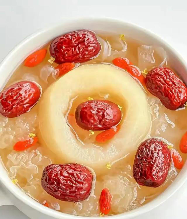 老话说：“入秋排毒，一年不堵”！建议多吃“3根2果1菜”好过秋