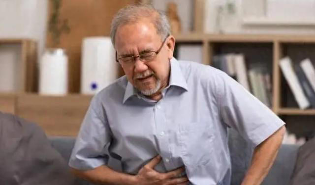 脂肪肝不是突然找上门！临床研究：肝脏受损的人，离不开这5饮食