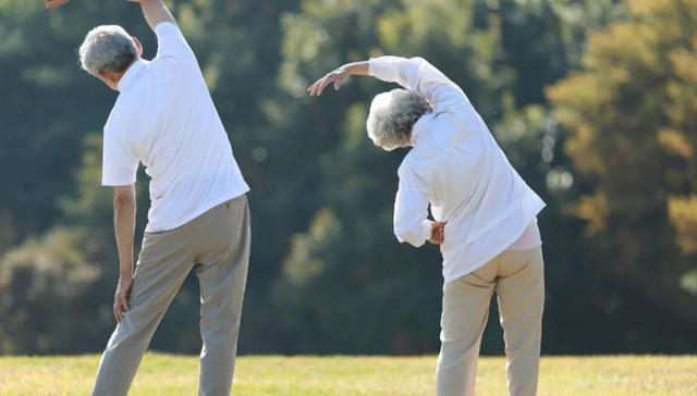 脂肪肝不是突然找上门！临床研究：肝脏受损的人，离不开这5饮食