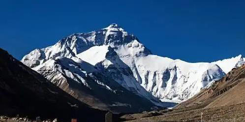 地球之巅珠峰想破万米？地壳说不行！宇宙里谁是真正最高峰？