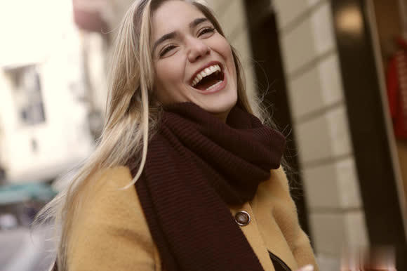 笑对人生，健康常伴，俗话说“笑一笑，十年少”