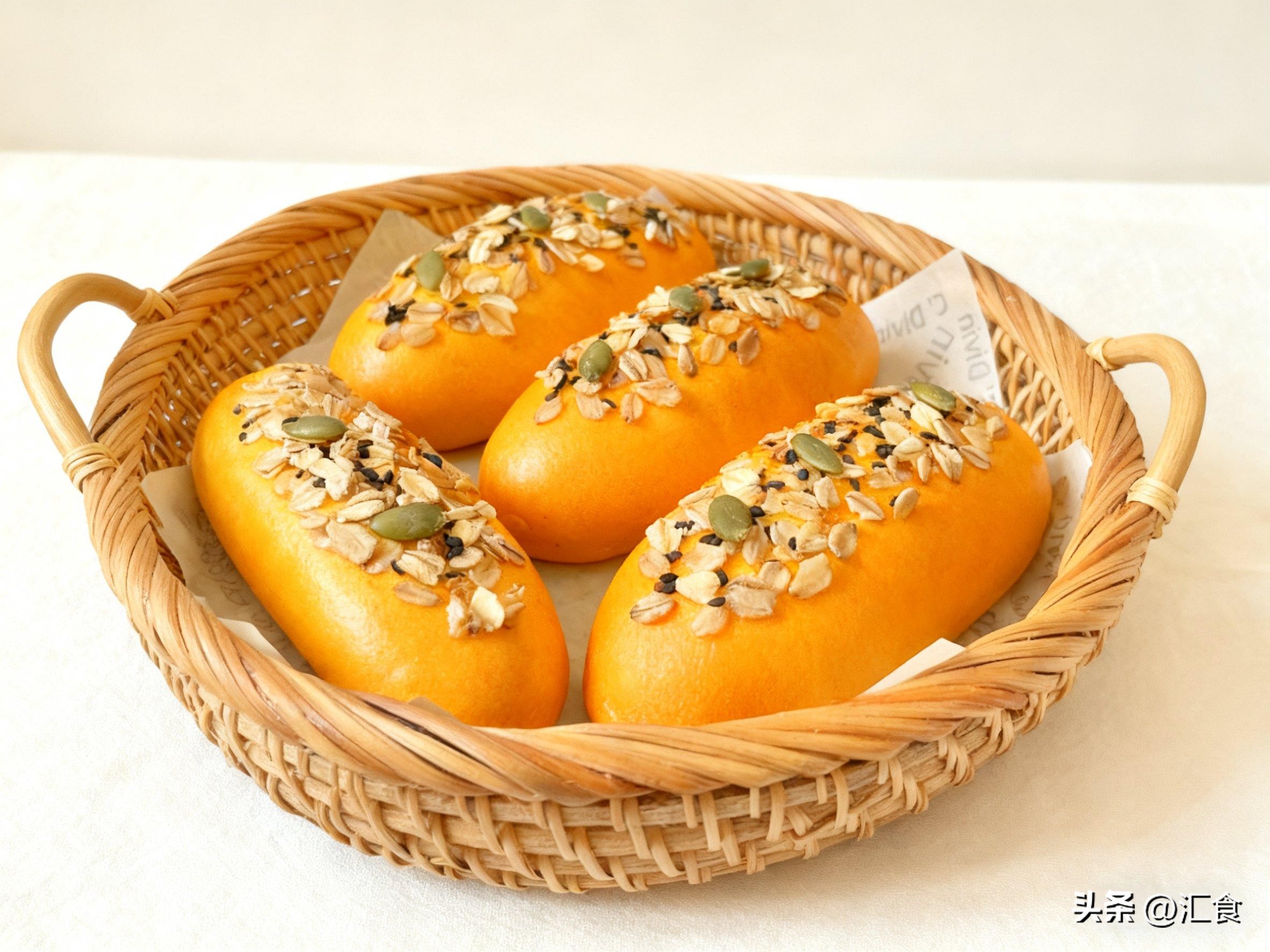 南瓜黑芝麻馒头:把“健康香浓”卷进面团里,全家都爱的早餐新宠