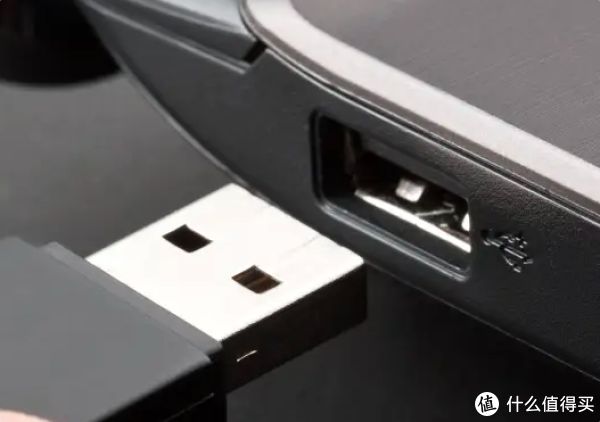 U盘突然读不出来？教你几招轻松解决问题