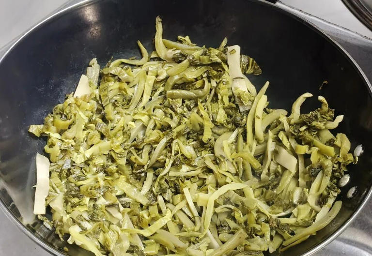 酸菜鱼的做法，滑嫩入味，汤汁都好喝