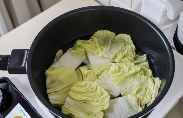 教你葱油鱼片的家常做法，步骤详细，滑嫩入味下酒又下饭