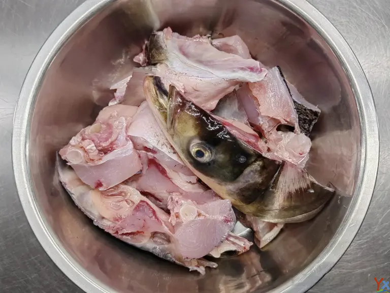 15分钟砂锅焗鱼头！零失败酱香秘方，鲜嫩不腥全家抢着吃