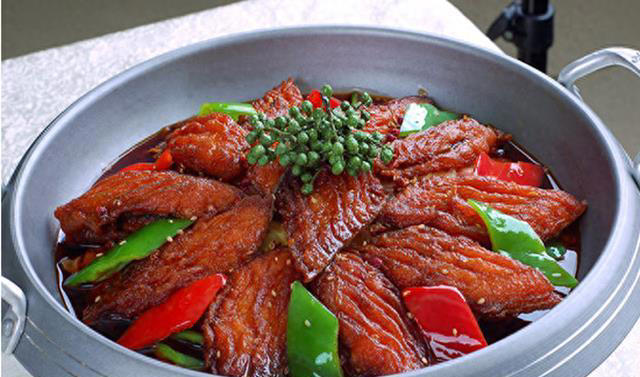 美食推荐：干锅带鱼、油卤呛红鸭舌、心想事圆制作方法