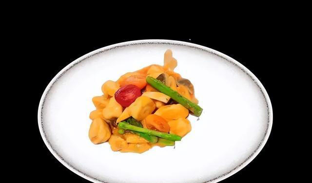 美食推荐：干锅牛蛙、虾油鲜蔬南瓜丸子、海鲜三明治制作方法