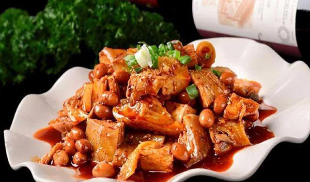 美食推荐：秘制拌土鸡、海胆酱焗沙井蠔、干锅耗儿鱼制作方法