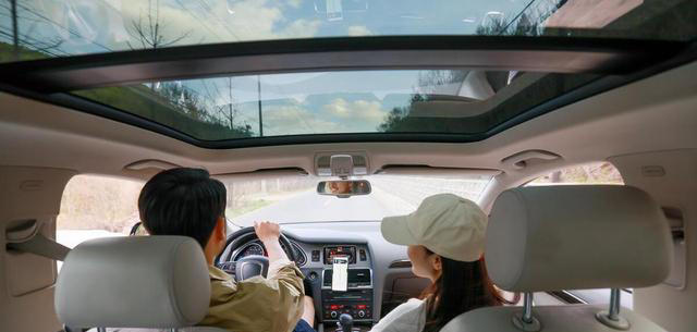 汽车上最有用的5个配置，宁愿多花点银子加装，绝对是物超所值的