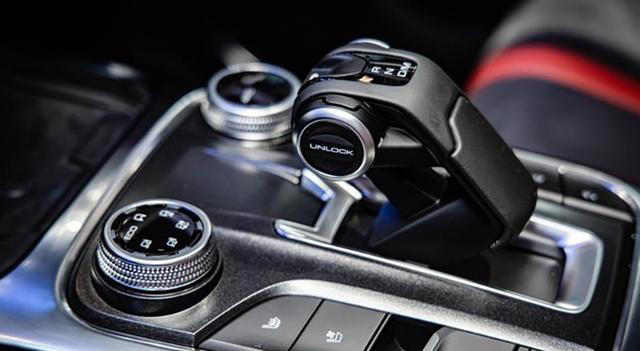 现在的汽车为何普遍用怀挡，扶手式换挡杆有什么不好吗？