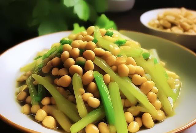 建议中老年人：少吃香蕉，多吃3种高钾食物，腿脚有劲精神好！