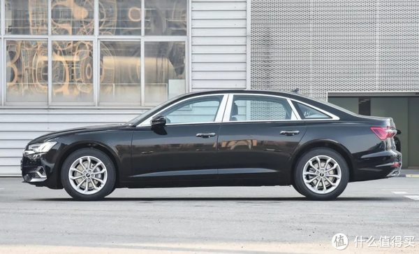 如何判断汽车是低配还是高配？老司机：只需观察这几个地方就行了