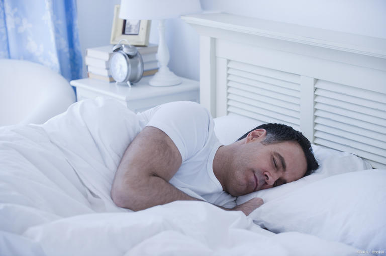睡觉也有最佳“黄金时间”，不是11点，也不是12点